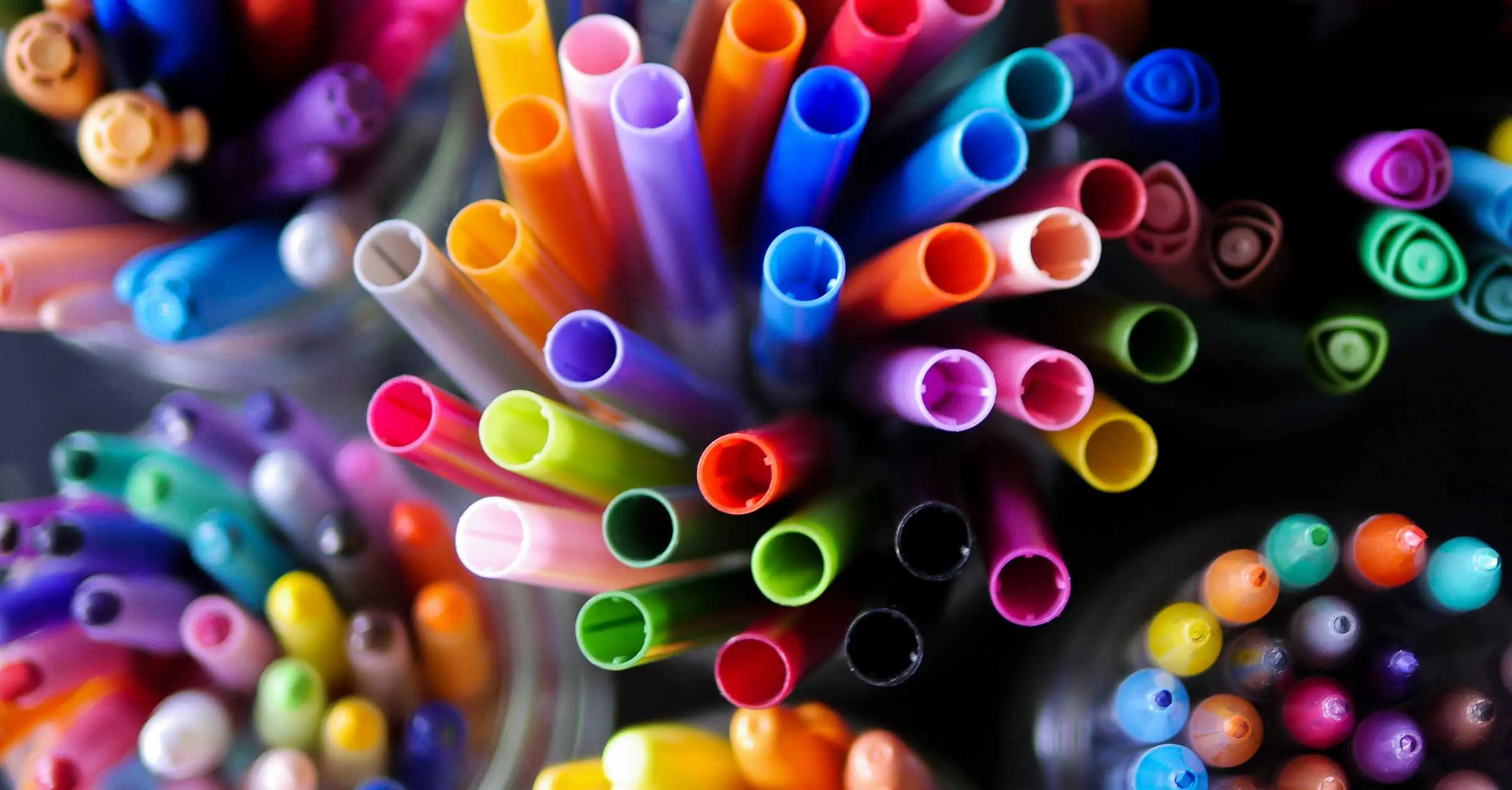 handdrawn coffee cups lined up on a bar